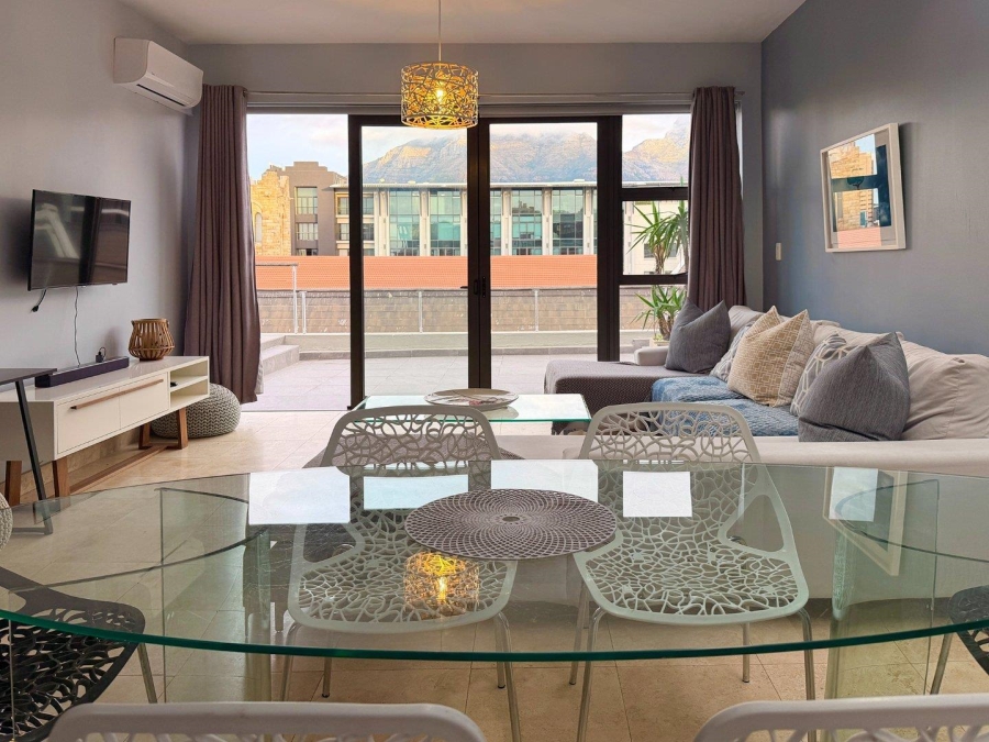 To Let 2 Bedroom Property for Rent in Green Point Western Cape
